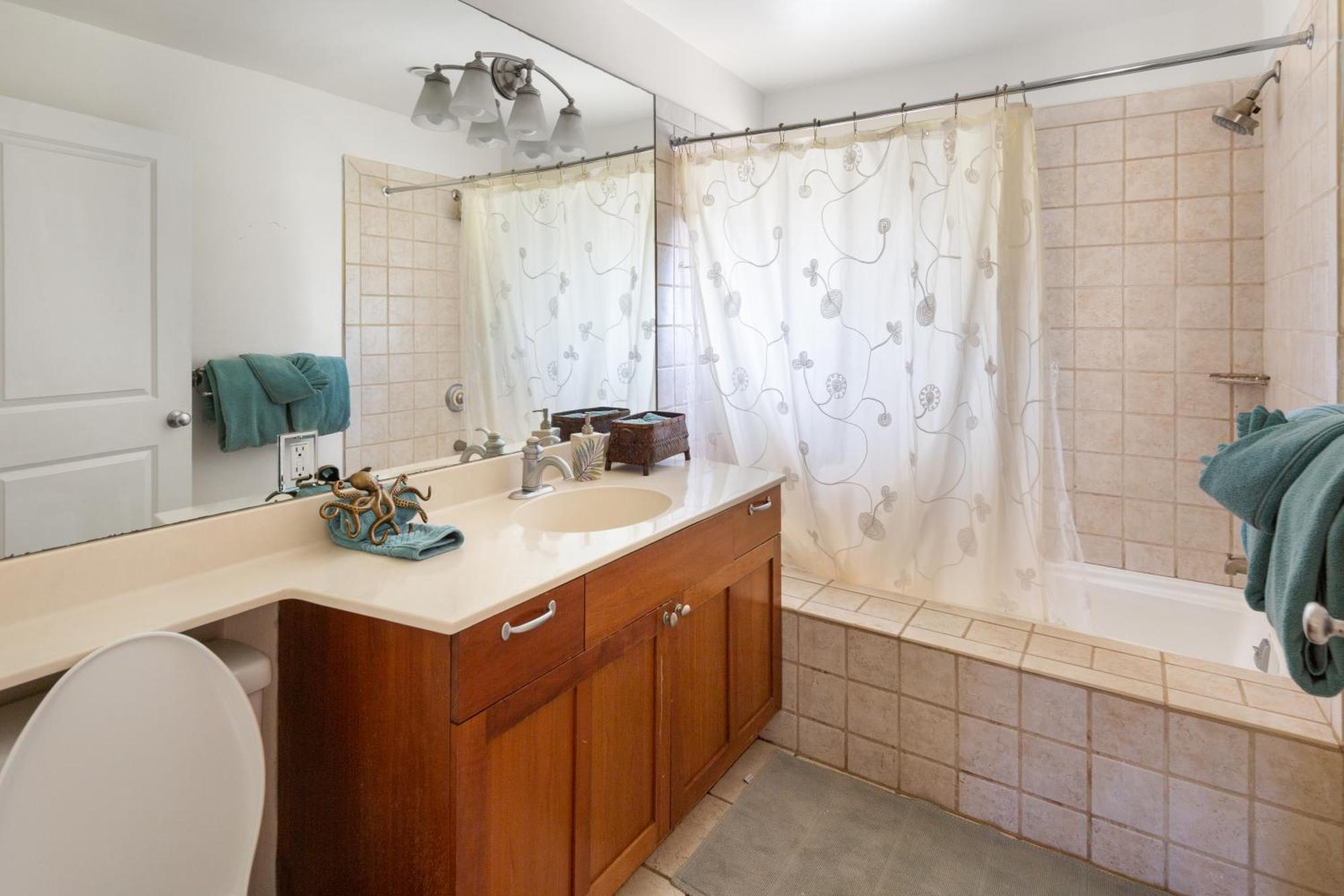 Bamboo Suite, 1 Bedroom, Sleeps 4, Pool & Bbq, Pre-Renovation Summer Sale Kihei Ngoại thất bức ảnh
