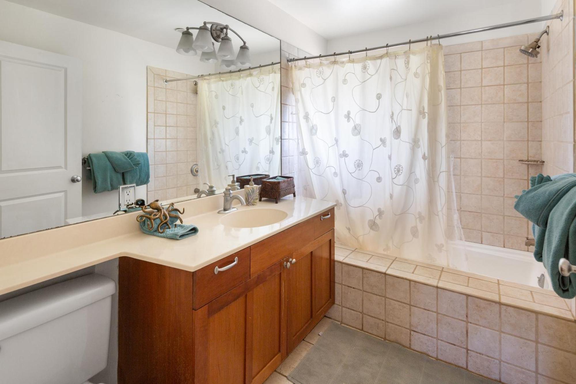 Bamboo Suite, 1 Bedroom, Sleeps 4, Pool & Bbq, Pre-Renovation Summer Sale Kihei Ngoại thất bức ảnh